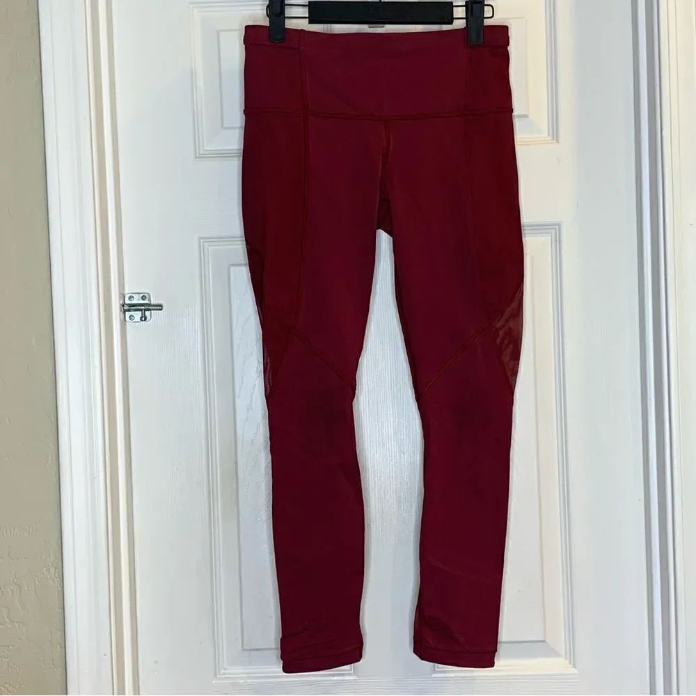 Lululemon High Rise Run With The Sun Tight Leggings in Rosewood Size 6